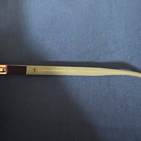 Kate Spade frames never worn, to be for prescription. Case comes with it. - Picture 2 of 5